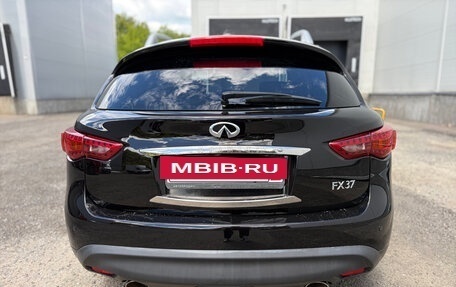 Infiniti FX II, 2011 год, 1 990 000 рублей, 5 фотография