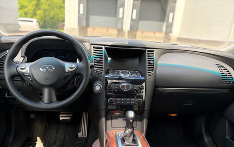 Infiniti FX II, 2011 год, 1 990 000 рублей, 14 фотография