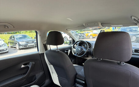 Volkswagen Polo VI (EU Market), 2017 год, 1 300 000 рублей, 19 фотография