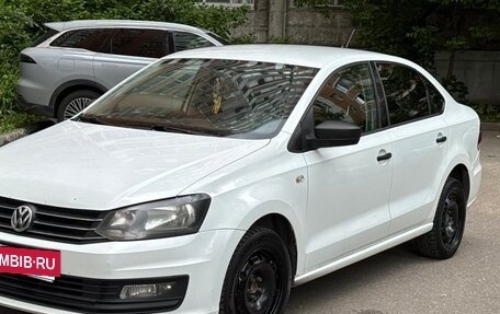 Volkswagen Polo VI (EU Market), 2017 год, 700 000 рублей, 3 фотография