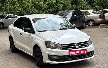 Volkswagen Polo VI (EU Market), 2017 год, 700 000 рублей, 2 фотография