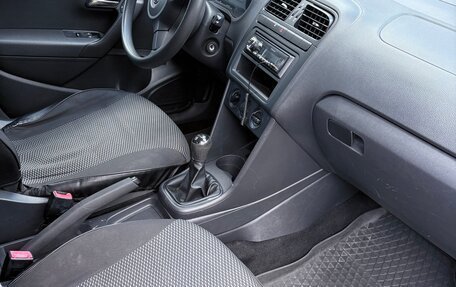 Volkswagen Polo VI (EU Market), 2013 год, 750 000 рублей, 9 фотография