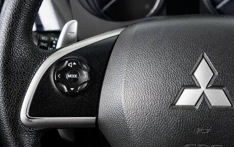 Mitsubishi Outlander III рестайлинг 3, 2013 год, 1 299 000 рублей, 16 фотография