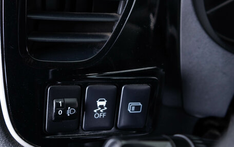 Mitsubishi Outlander III рестайлинг 3, 2013 год, 1 299 000 рублей, 20 фотография