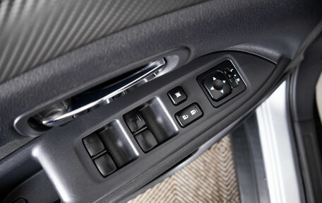 Mitsubishi Outlander III рестайлинг 3, 2013 год, 1 299 000 рублей, 21 фотография