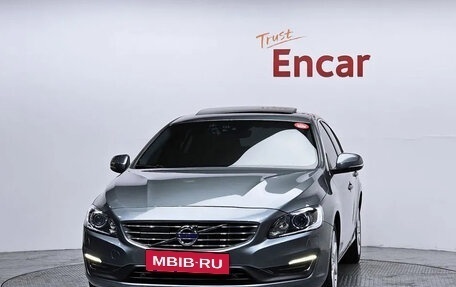 Volvo S60 III, 2018 год, 1 650 000 рублей, 3 фотография