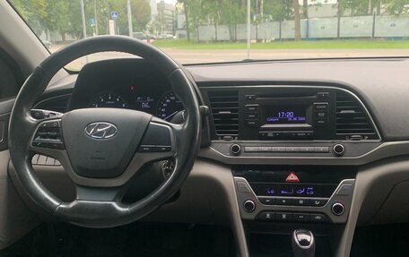 Hyundai Elantra VI рестайлинг, 2016 год, 1 075 000 рублей, 15 фотография