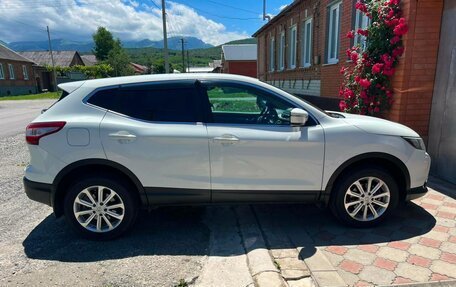 Nissan Qashqai, 2014 год, 1 700 000 рублей, 2 фотография
