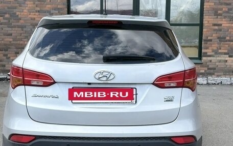 Hyundai Santa Fe III рестайлинг, 2012 год, 1 990 000 рублей, 2 фотография