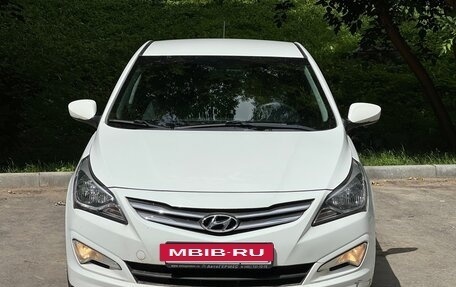 Hyundai Solaris II рестайлинг, 2016 год, 1 090 000 рублей, 10 фотография