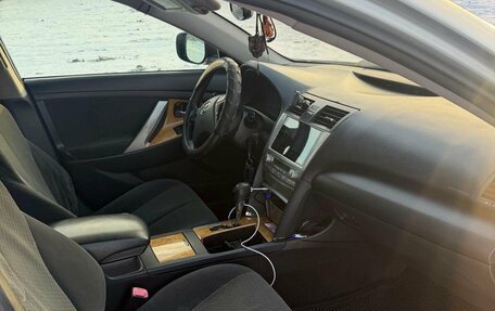 Toyota Camry, 2006 год, 750 000 рублей, 9 фотография