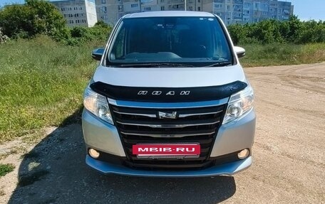 Toyota Noah III, 2016 год, 2 150 000 рублей, 27 фотография