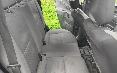 Mitsubishi Space Star I рестайлинг, 2003 год, 100 000 рублей, 5 фотография