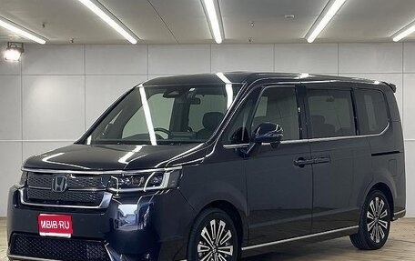 Honda Stepwgn, 2022 год, 2 170 100 рублей, 1 фотография