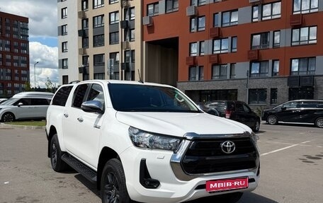 Toyota Hilux VIII, 2021 год, 4 050 000 рублей, 1 фотография