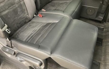 Honda Stepwgn, 2022 год, 2 170 100 рублей, 36 фотография
