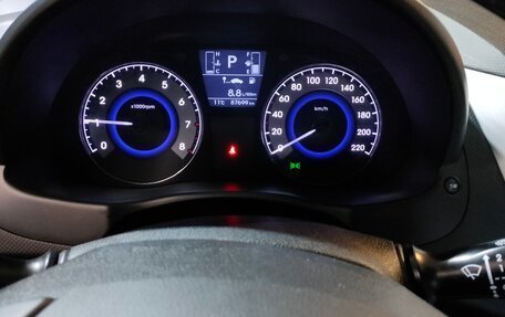 Hyundai Solaris II рестайлинг, 2015 год, 1 100 000 рублей, 13 фотография