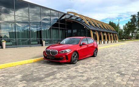 BMW 1 серия, 2022 год, 2 529 000 рублей, 27 фотография
