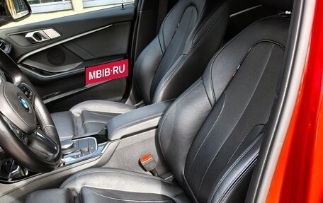 BMW 1 серия, 2022 год, 2 529 000 рублей, 23 фотография