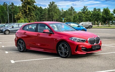 BMW 1 серия, 2022 год, 2 529 000 рублей, 33 фотография