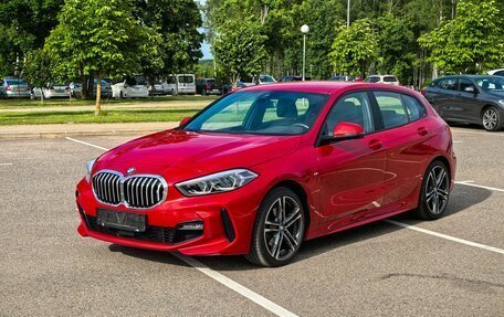 BMW 1 серия, 2022 год, 2 529 000 рублей, 32 фотография