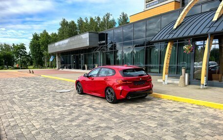 BMW 1 серия, 2022 год, 2 529 000 рублей, 31 фотография