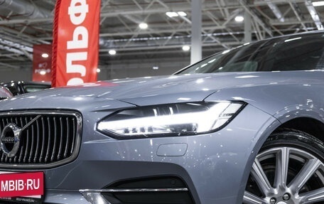 Volvo S90 II рестайлинг, 2017 год, 3 490 000 рублей, 3 фотография