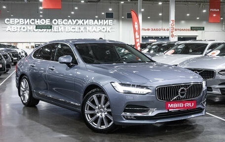 Volvo S90 II рестайлинг, 2017 год, 3 490 000 рублей, 9 фотография