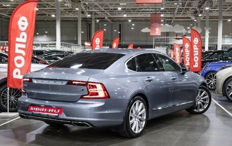 Volvo S90 II рестайлинг, 2017 год, 3 490 000 рублей, 13 фотография