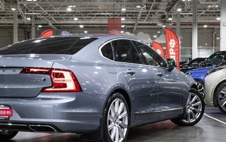 Volvo S90 II рестайлинг, 2017 год, 3 490 000 рублей, 14 фотография
