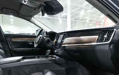 Volvo S90 II рестайлинг, 2017 год, 3 490 000 рублей, 27 фотография