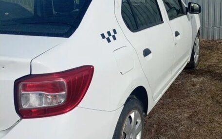 Renault Logan II, 2018 год, 380 000 рублей, 4 фотография