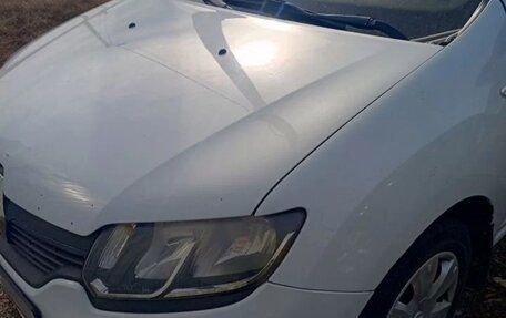 Renault Logan II, 2018 год, 380 000 рублей, 5 фотография