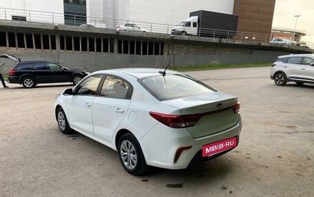 KIA Rio IV, 2019 год, 1 055 000 рублей, 2 фотография