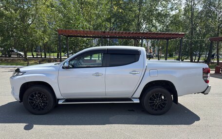 Mitsubishi L200 IV рестайлинг, 2018 год, 3 800 000 рублей, 2 фотография