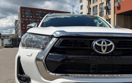 Toyota Hilux VIII, 2021 год, 4 050 000 рублей, 11 фотография