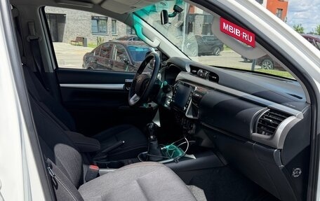 Toyota Hilux VIII, 2021 год, 4 050 000 рублей, 16 фотография