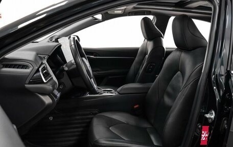 Toyota Camry, 2023 год, 3 499 000 рублей, 8 фотография