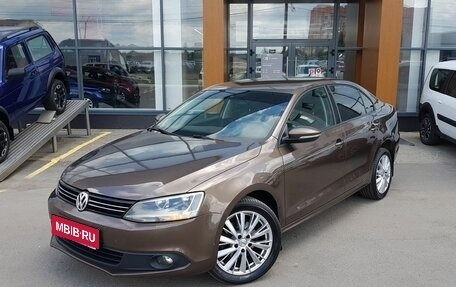 Volkswagen Jetta VI, 2012 год, 899 000 рублей, 1 фотография