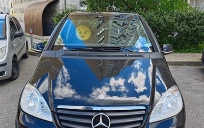 Mercedes-Benz A-Класс, 2011 год, 720 000 рублей, 1 фотография