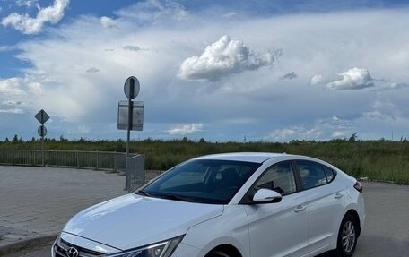 Hyundai Elantra VI рестайлинг, 2019 год, 1 800 000 рублей, 1 фотография