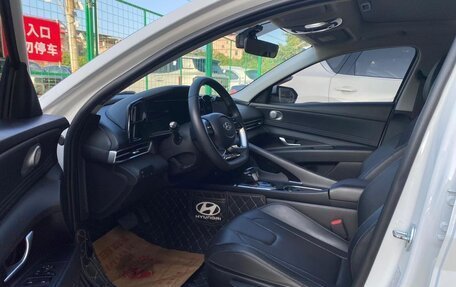 Hyundai Elantra, 2022 год, 1 400 000 рублей, 7 фотография