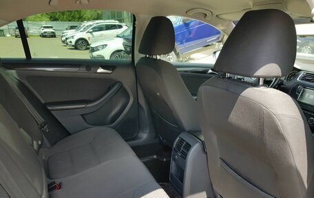 Volkswagen Jetta VI, 2012 год, 899 000 рублей, 10 фотография
