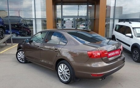 Volkswagen Jetta VI, 2012 год, 899 000 рублей, 7 фотография
