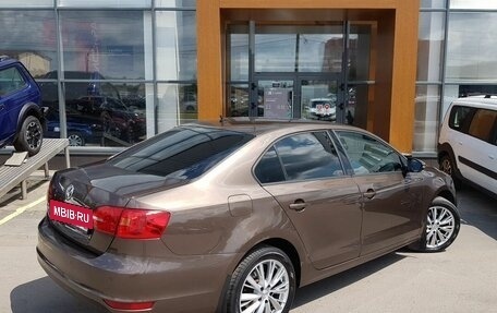 Volkswagen Jetta VI, 2012 год, 899 000 рублей, 5 фотография