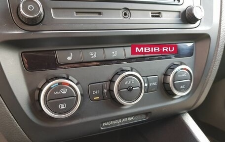 Volkswagen Jetta VI, 2012 год, 899 000 рублей, 15 фотография