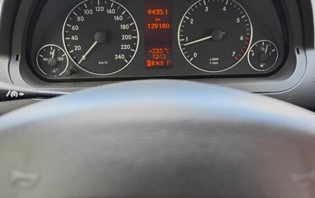 Mercedes-Benz A-Класс, 2011 год, 720 000 рублей, 4 фотография