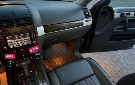 Volkswagen Touareg III, 2008 год, 1 050 000 рублей, 28 фотография