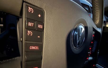 Volkswagen Touareg III, 2008 год, 1 050 000 рублей, 34 фотография