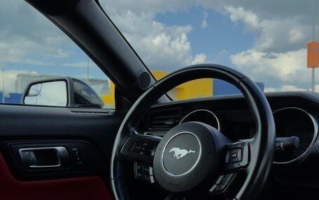 Ford Mustang VI рестайлинг, 2018 год, 2 710 000 рублей, 7 фотография